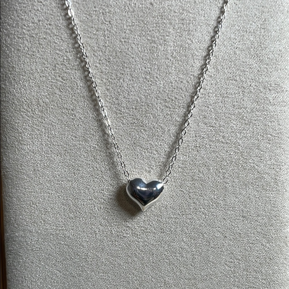Silver Heart Pendant Necklace